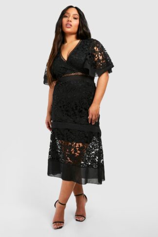 Womens Plus Premium V Neck Tiered Lace Dress - Black - 16, Black